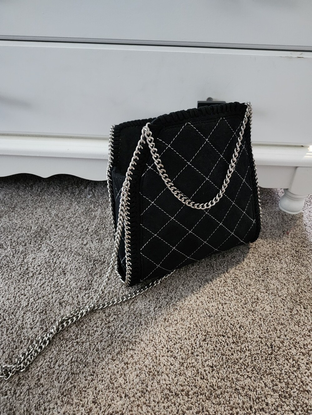 INZI Quilted Black Shoulder Bag with Silver Chain